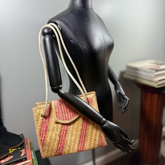 Straw Tote Bag with Red Accents - Picture 10 of 10